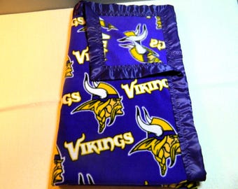 Fleece Blanket - Minnesota Vikings Licensed Trademark NFL