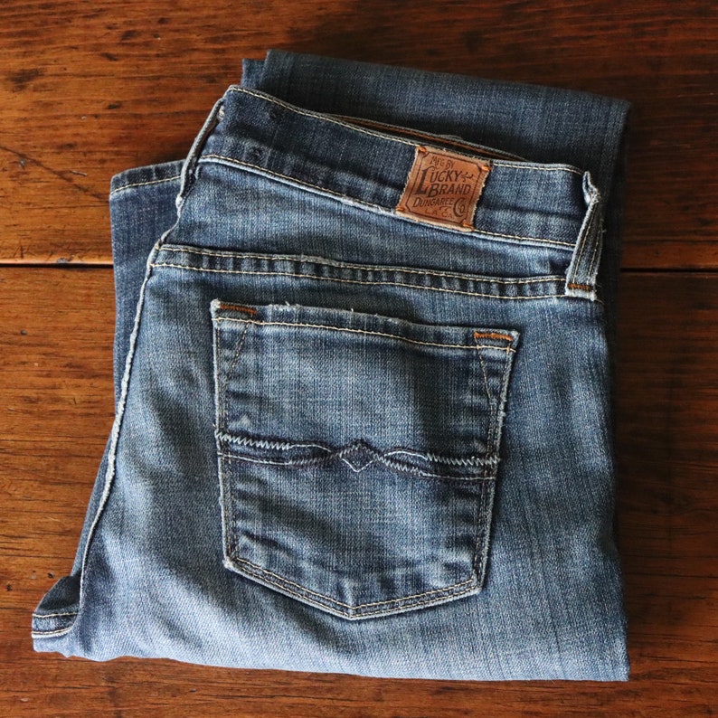 Vintage Used Lucky Blue Denim Jeans style Zoe Straight 427