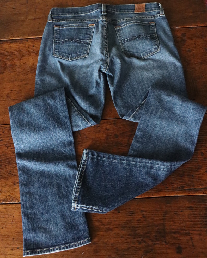 Vintage Used Lucky Blue Denim Jeans style Zoe Straight 427