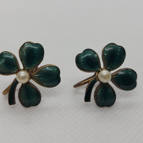 Vintage 1960s-70s Guilloche Enamel Faux Pearl 4 Leaf Clover Screw Back Earrings