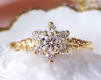 Vintage Princess Flower Diamond Cluster Engagement ring in 9ct / 18ct solid Gold.