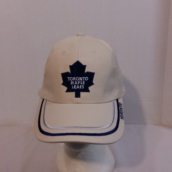 toronto maple leafs trucker hat