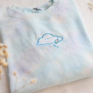 Chill Cloud Tie Dye Women&#39;s Sweatshirt
