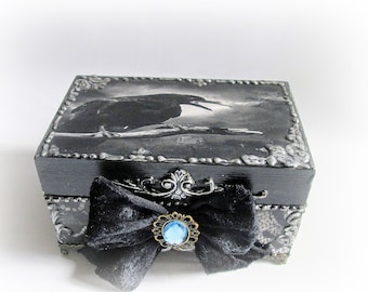 Raven Jewelry Box Personalized Box Gothic Trinket Box Antique Ring Box Norse Gift Pagan Gift Halloween