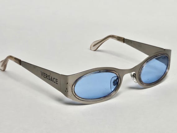 Gianni Versace Silver Metal Vintage Early Retro Fashion  display picture 3