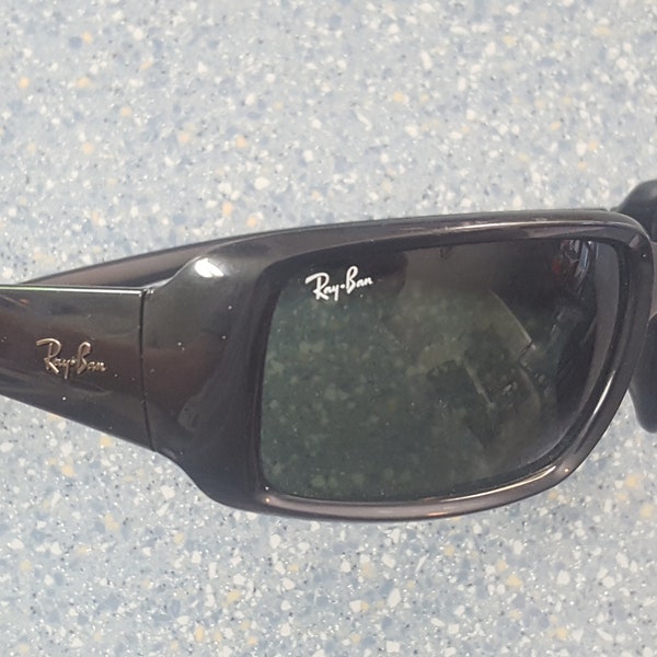 Ray Ban Classic Black Wrap  Designer Sunglasses RB 4338 Made in Italy