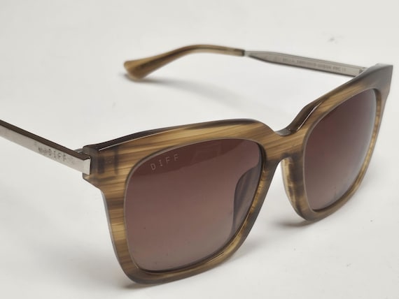 Diff Bella Brown Silver Designer Sunglasses Free … - image 1