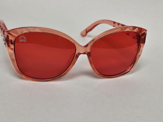 Rainbow Optx Ruby Red Textured Cat Sunglasses Fre… - image 2