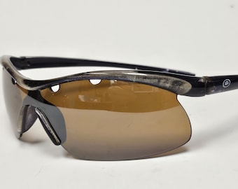 Quatro grijze geventileerde zwarte rubberen schild sport wrap zonnebril gratis verzending