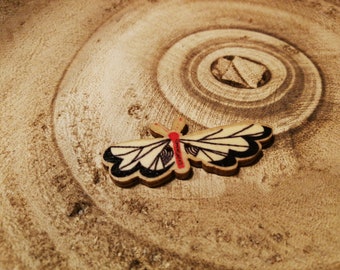 4 dragonfly buttons made of wood