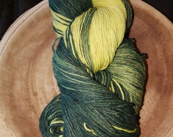 Socks yarn, 4-ply, plant dyed