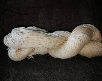 Sockengarn mit Maulbeerseide / Socks yarn with silk