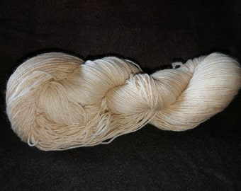 Sockengarn mit Maulbeerseide / Socks yarn with silk