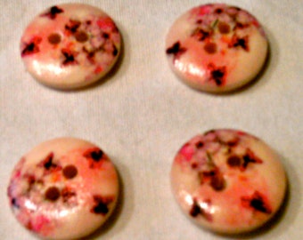 5 Holzknöpfe mit Blumenmotiv / 5Wooden buttons with floral motif