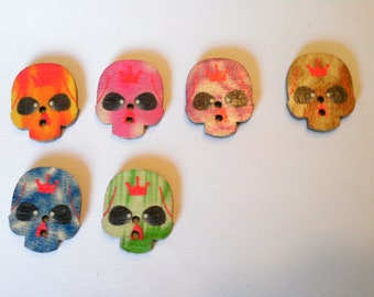 4 Totenkopf Knöpfe / 4 skull buttons