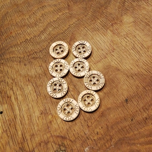 Coconut buttons / coconut buttons