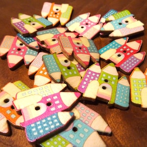 wooden button / wood button