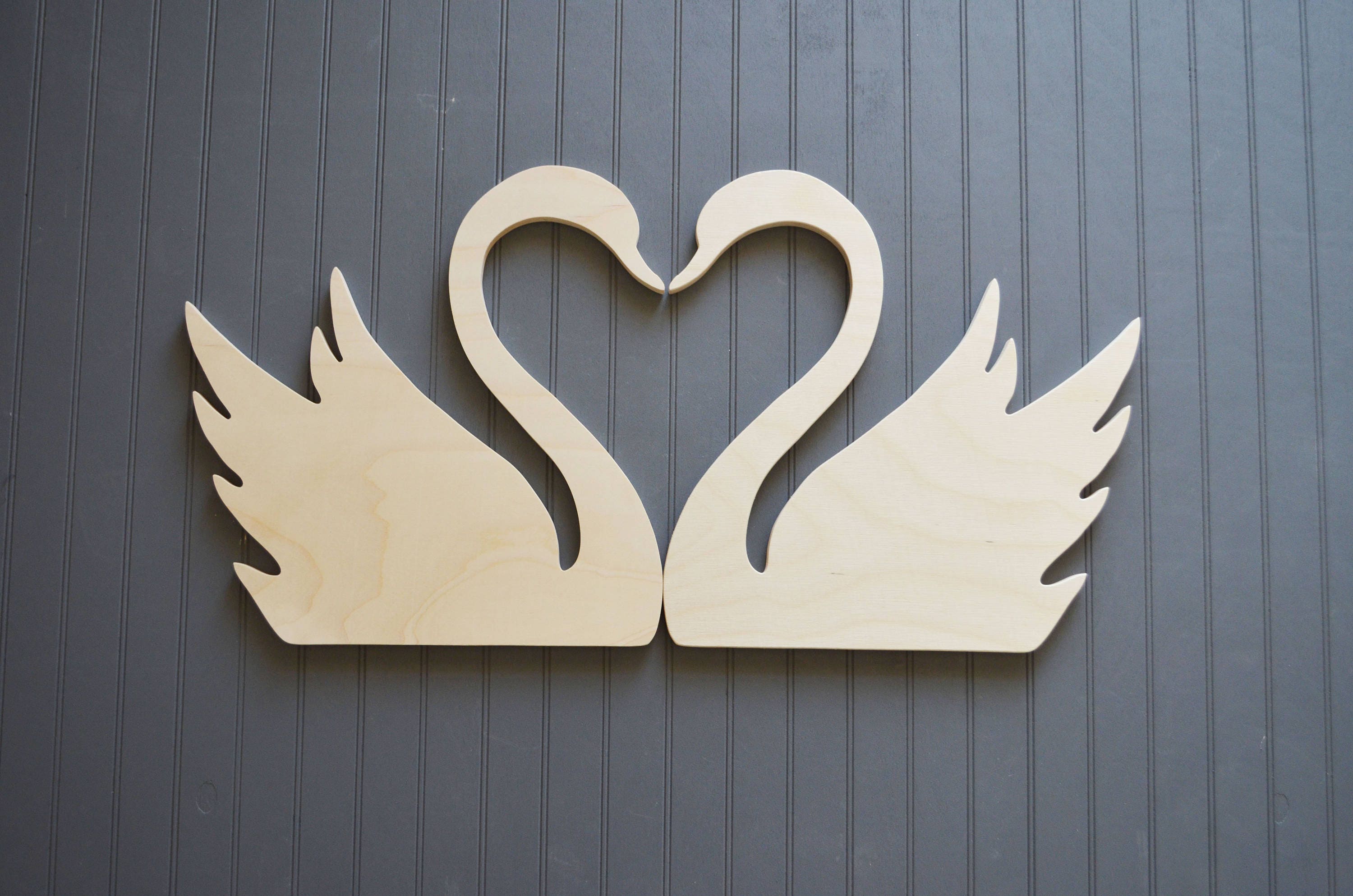 Deux Cygnes En Bois En Forme De Coeur Cygnes En Bois Decor Etsy