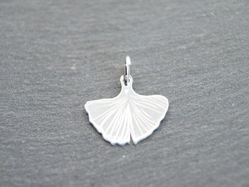925 silver ginkgo leaf pendant for necklaces or bracelets 7411 image 1