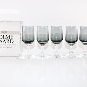 Holmegaard - 6 Lovely vintage aquavit glasses  - SMOKE - Designed by Per Lückten  - Made in Denmark 1960.