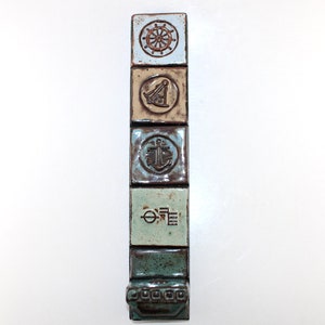 Thyssen Keramik - Wanddecoratie - Met kleurrijke keramische tegels - Kandelaar - Made in Denmark 1960.