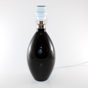 Holmegaard - Lovely glass table lamp in VERY RARE black color - Designed by Peter Svarrer  - Made in Denmark 1970.