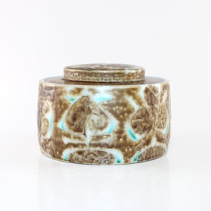Royal Copenhagen  - Lovely stoneware box with lid  - Made by Nils Thorsson  - From the BACA line - Made in Denmark 1960.