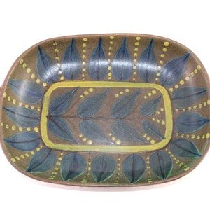 Dybdahl - Beautiful and lovely pottery dish with handles - Made in Denmark 1960.