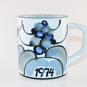 Royal Copenhagen  - Lovely ceramic mug  - Aluminia - Designed by  Ellen Malmer  - Made in Denmark 1974