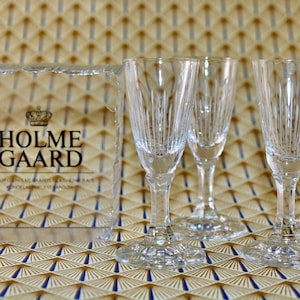Holmegaard - 4 lovely antique aquavit glasses - From the CLARA line - Made in Denmark 1940.