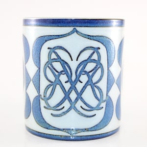 Royal Copenhagen  - VERY RARE -  Lovely ceramic mug - Aluminia  - Designed by Nils Thorsson  - Made in Denmark 1968.