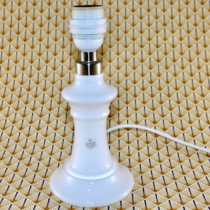 Holmegaard - Lovely glass table lamp in white opal - Designed by Sidse Werner  - Made in Denmark 1960.
