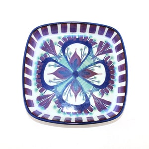 Royal Copenhagen - Beautiful ceramic dish - Designed by Marianne Johnson - Made in Denmark in 1960.