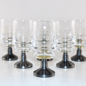 Iittala  - VERY RARE  - 6 glasses with metal foot  - From the serie MARSKI - Designed by Tapio Wirkkala  - Made in Finland 1970.