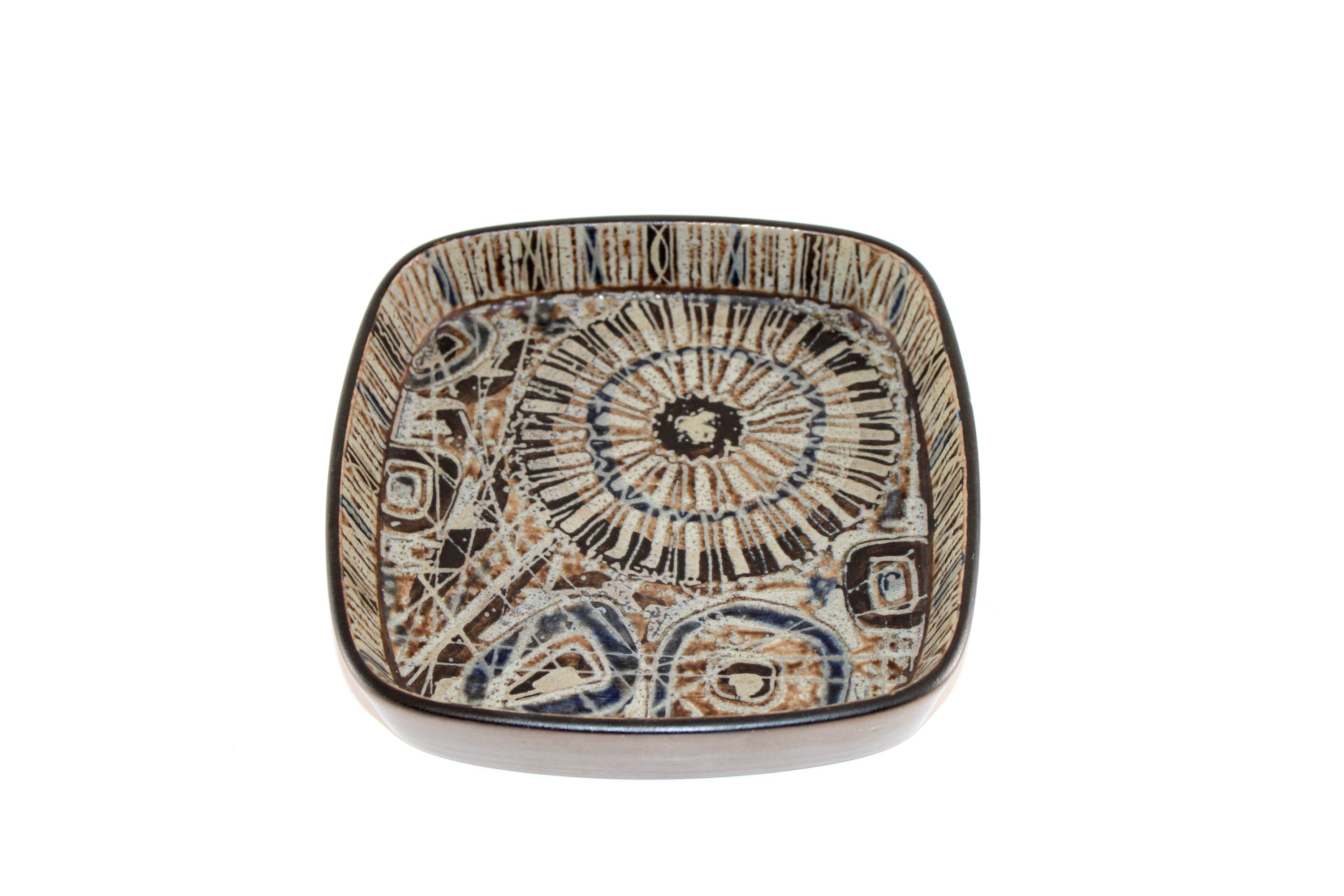 Royal Copenhagen  - Lovely ceramic dish -  BACA - Designed by Nils Thorsson - Made in Denmark 1960.