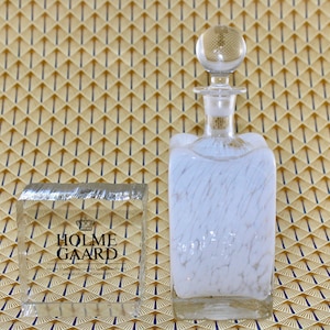 Holmegaard  - VERY RARE  - Beautiful white opal glass bottle with glass stopper  -  Designed by Per Lütken - Made in Denmark 1970.