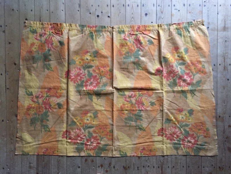 vintage fabric panel colourful Art Deco period printed textile linen curtain supply sewing projects interbellum floral pattern
