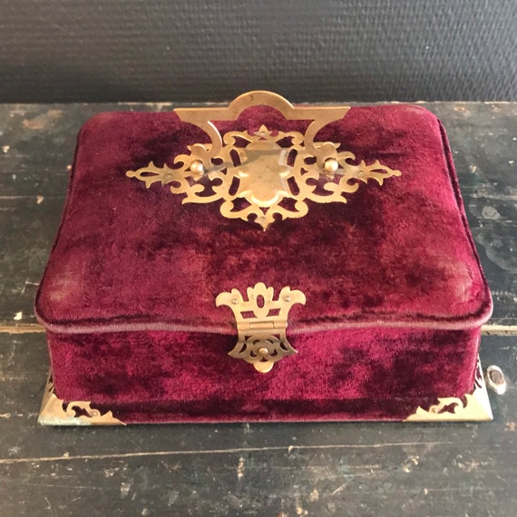 Antique jewel box shabby chic timeworn burgundy v… - image 5