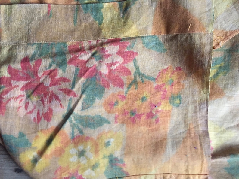 vintage fabric panel colourful Art Deco period printed textile linen curtain supply sewing projects interbellum floral pattern