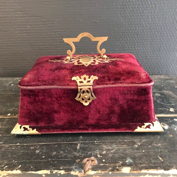 Antique jewel box shabby chic timeworn burgundy v… - image 1