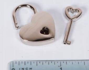 Medium Small Heart-shaped Lock, 'Silver'