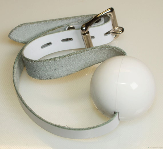 Bâillon-boule en silicone, moyen-grand 2,0, qualité médicale avec bracelet  en cuir noir ou blanc -  France