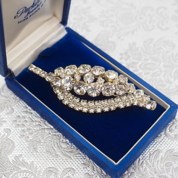 1950s Leaf Rhinestone Statement Brooch: Vintage G… - image 2