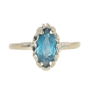 Anel solitário vintage da década de 1970 com espinélio azul labradorite em ouro branco 10K - tamanho 6,25