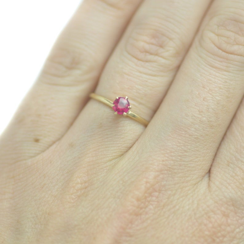 Antique 1919 Almandine Garnet and Glass Doublet and 14K Rose Gold Solitaire Engraved New Year/'s Eve Ring Size 5.25