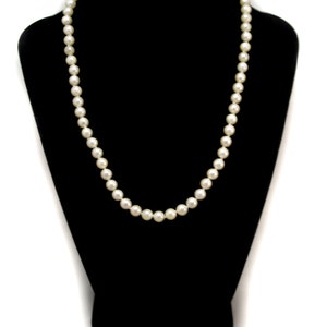 Collar vintage de perlas Akoya: perlas cultivadas japonesas de los años 80, oro de 14 quilates. imagen 4