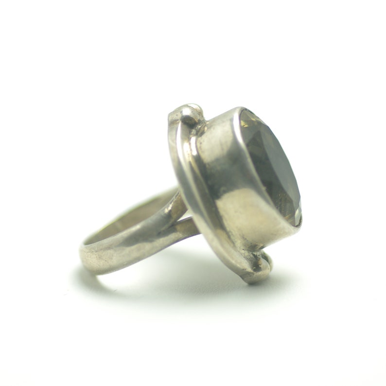 Vintage 1980s Large Yellow Light Oval Cut Citrine Quartz and Sterling Silver Chunky Heavy Statement Ring Size 7.75