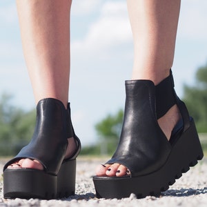 Women&#39;s Genuine Leather Summer Boots,Black leather summer booties,Women leather wedges sandals,Platform Summer boots,Women leather sandals