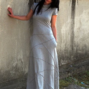 Gray Maxi Dress with High Neck,Casual Sporty Long Dress,chic maxi dress,travel Dress,Everyday modern dress,Relaxed fit Street style dress
