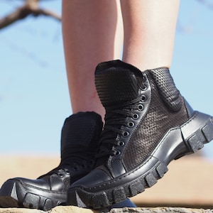 Woman genuine leather boots/black genuine leather boots